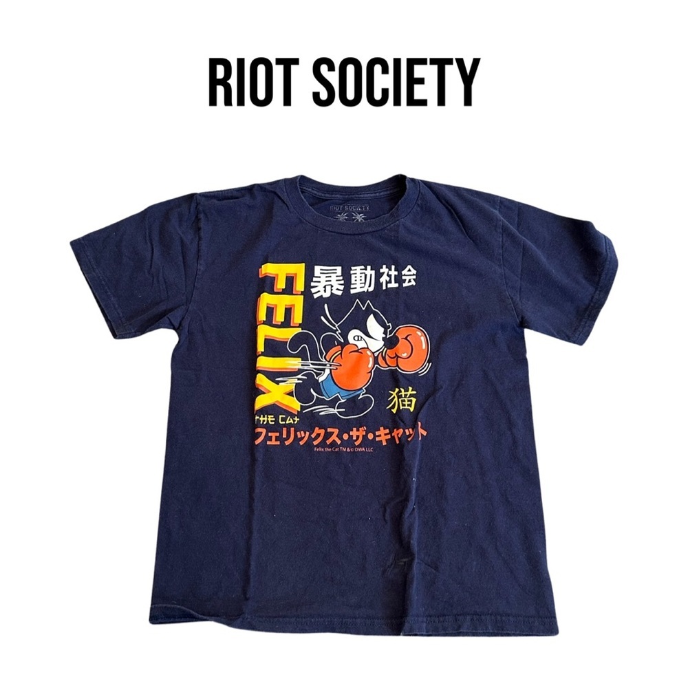 Boys Riot Society graphic tee size L